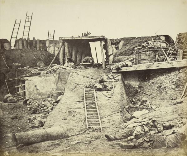 Interior of the Angle of North Fort; Felice Beato, 1832 - 1909, Henry Hering, 1814 - 1893