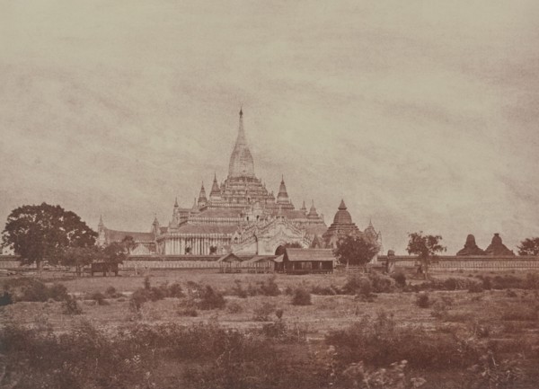 No. 19. Pugahm Myo. Ananda Pagoda; Capt. Linnaeus Tripe, English, 1822 - 1902, Calcutta, India; 1855; Salted paper print