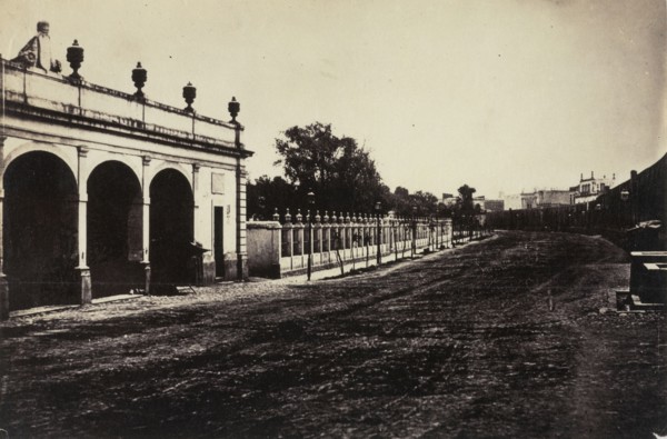 Garita de San Cosme - entrada à Mexico, Views of Mexico City and environs, Charnay, Désiré, 1828-1915, Albumen, 1858, Title