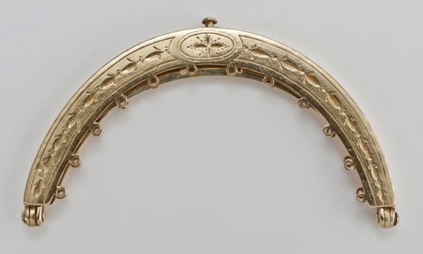 Gold purse with lily pattern, purse clip braces clothing accessory clothing gold, engraved stitched semi-circular bag bracket