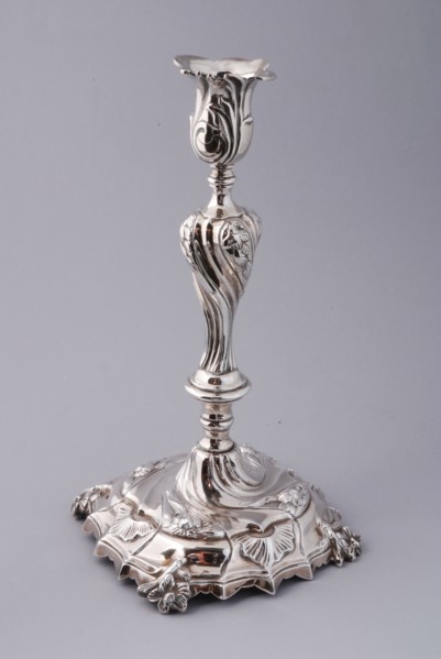 Silversmith: Anthony Huijs, Silver candlestick decorated with floral motifs, candlestick candleholder lighting tool silver, cast