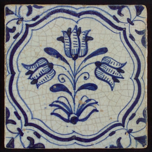 Tile, three-tier in braces in blue on white, corner motif, wing, wall tile tile sculpture ceramic earthenware glaze, baked 2x