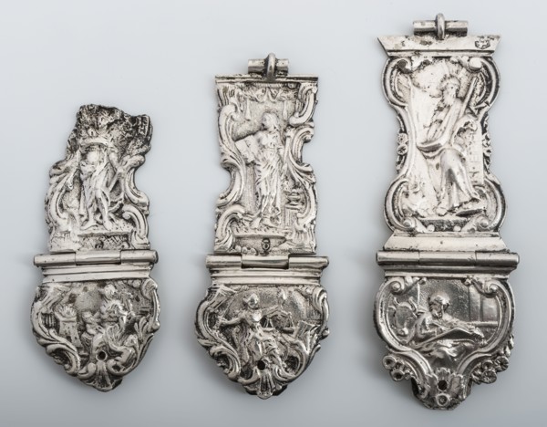 Silver book lock, consisting of three parts, lock sealant silver, minerva head book Rotterdam education Academy of Fine Arts