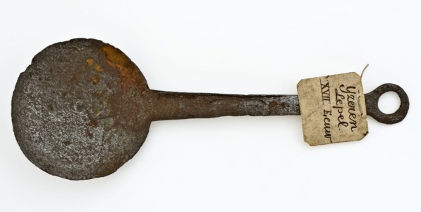 Iron spoon, round bowl, flat slightly tapered stem with eye at the end, spoon cutlery soil find iron metal, Backside stem: I I I