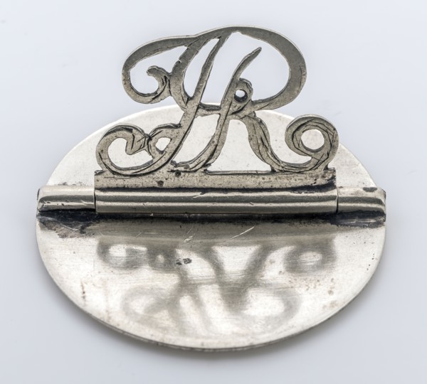 Silver madder ironer, madder copper silver, Circular plate on which hinged à jour monogram JR monogram JR madder trade Mark
