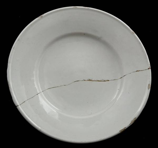 Faience plate, white tin glaze without further decoration, dish plate crockery holder earth discovery ceramic earthenware glaze