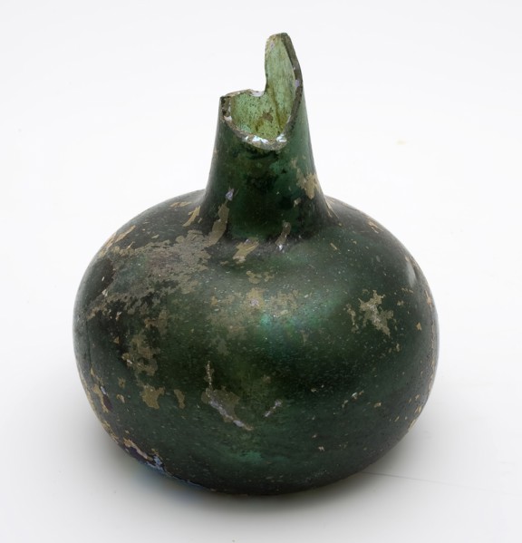 Bulbous bottle, onion, belly bottle bottle holder bottomfound glass, free blown and shaped Small bulbous bottle onion in clear