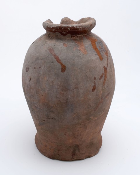 Pottery pot on stand, baluster shape, used in the sugar industry, sugar bowl pot holder soil find ceramic earthenware glaze lead