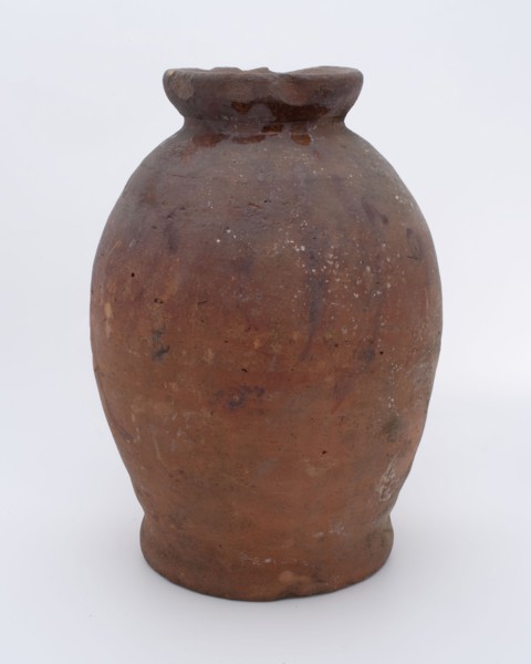 Pottery pot on stand, baluster shape, used in sugar production, sugar pot pot holder soil find ceramic earthenware glaze lead