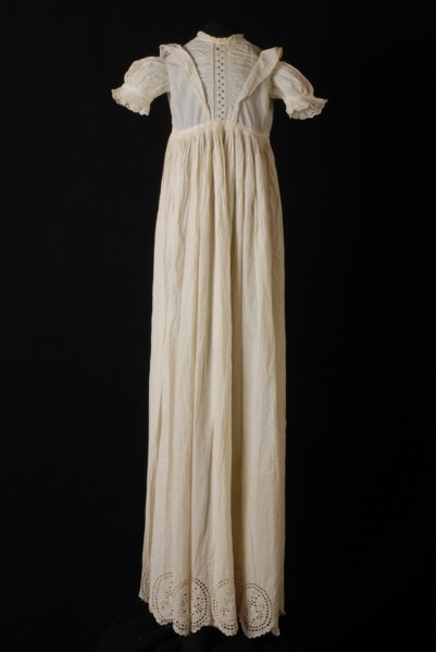 Overdress belonging to christening dress, made of fine white cotton with embroidery anglaise, christening clothes baby clothing