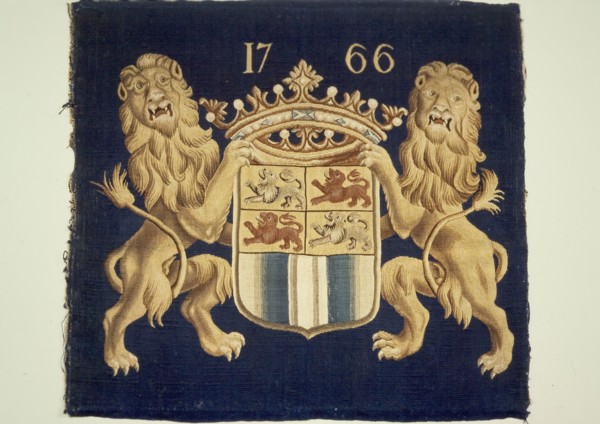 Cushion sheet of cushion of the Rotterdam Vroedschap with woven city coat and date 1766, cushion sheet pillow sheep wool wool