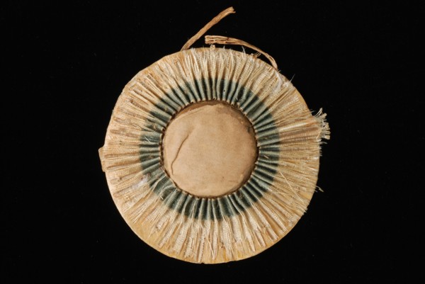 National cockade, red-white-blue silk pleated on cardplate, heart with Liberté et Egalité and Fabrique du Citoyen, cocked hat