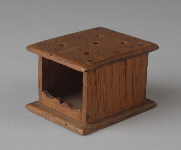 Te Poel, Miniature foot stool, stew miniature heating toy relaxant model wood, molded Oblong rectangular stove with five holes