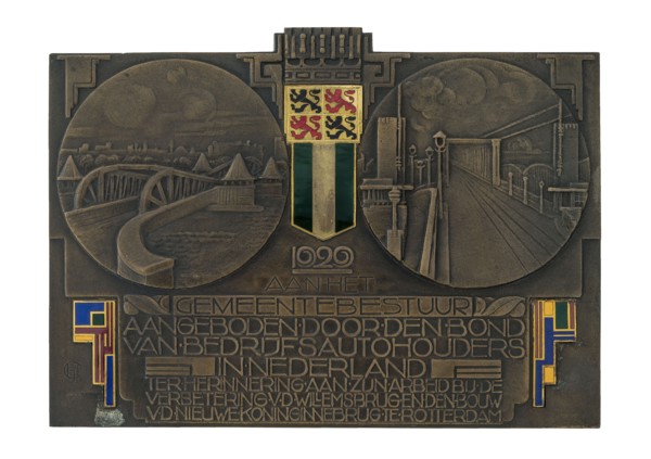 Chris van der Hoef, Bronze plaque commemorating the improvement of the Willemsbrug and building the new Koninginnebrug, plaque