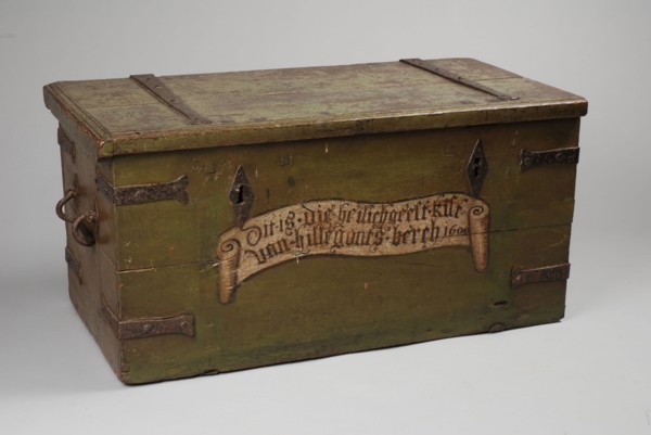 Oak box from the college of the Holy Spirit in Hillegersberg, casket cabinet furniture furniture interior design wood paint iron