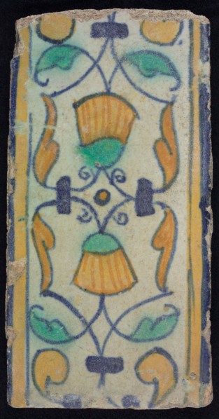 Border tile, flower decoration in blue, yellow and green, upper and lower edge blue and yellow, border tile wall tile tile