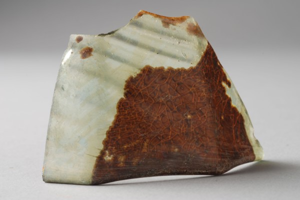 Fragment of wall and edge of octagonal pipe glass, drinking glass drinking utensils tableware holder soil find glass forest