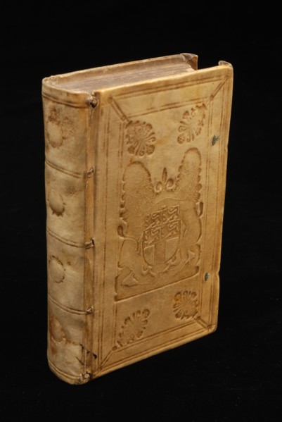 Elzevier, Q. Curtii rufi Historiarum libri, old printed book information form paper cardboard parchment, printed Q. Curtii rufi