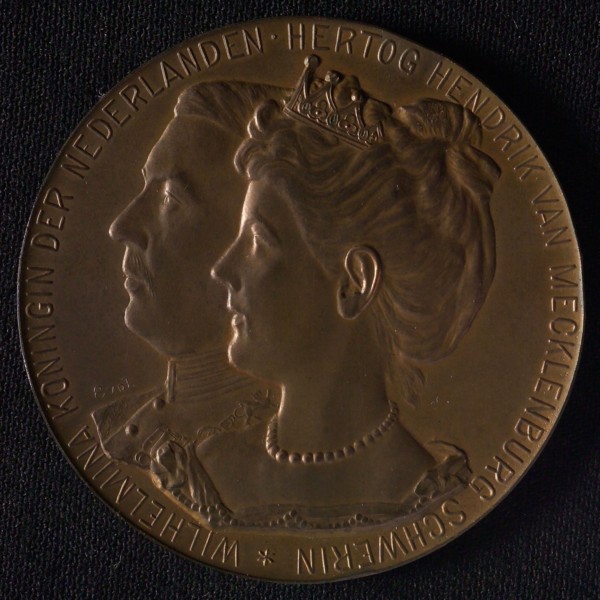Manufacturer: Nederlandsche Fabriek van Gouden en Zilveren Werken J.A.A. Gerritsen, Medal on the wedding of Queen Wilhelmina