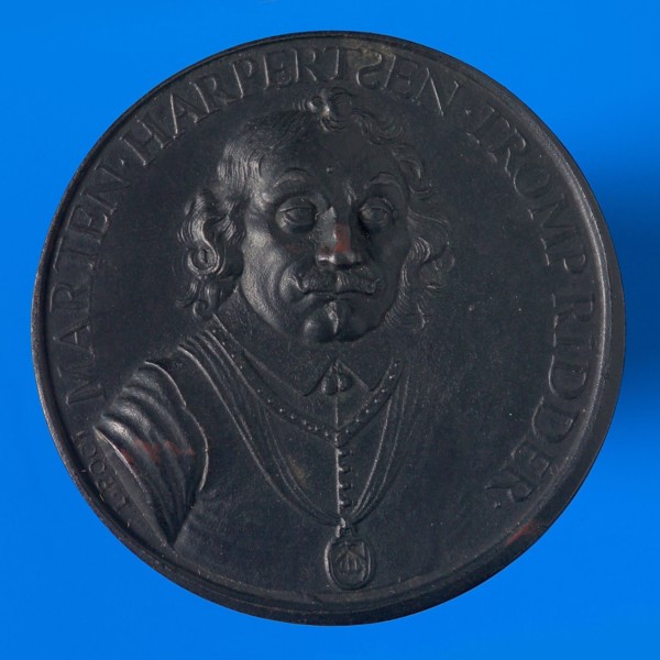 design: Jurriaen Pool, Medal on the death of Maarten Harpertszoon Tromp, death medal medal imagery lead metal, bust M.H. Tromp