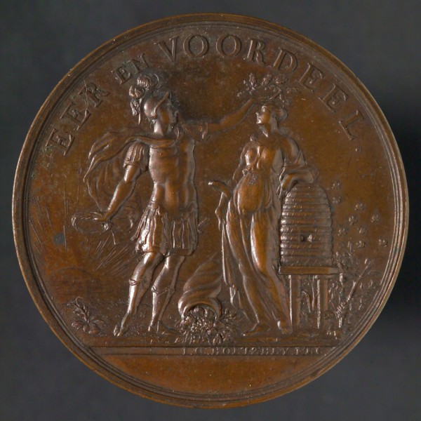 J.G. Holtzhey, Medal on the 50th anniversary of the Dutch Household Company, medallion bronze bronze med 4,8, symbolic male