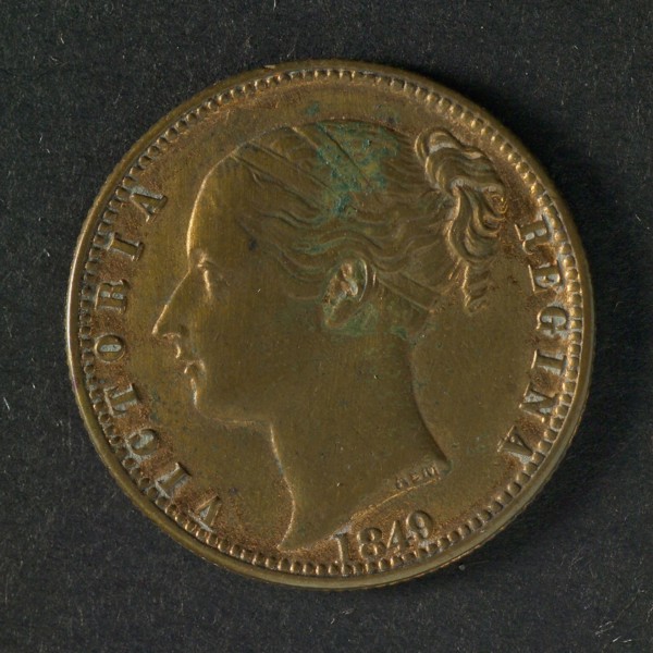 medal on the Duke of Cumberland, medallion bronze bronze figure 2,2, portrait of Queen Victoria left omschrift: VICTORIA