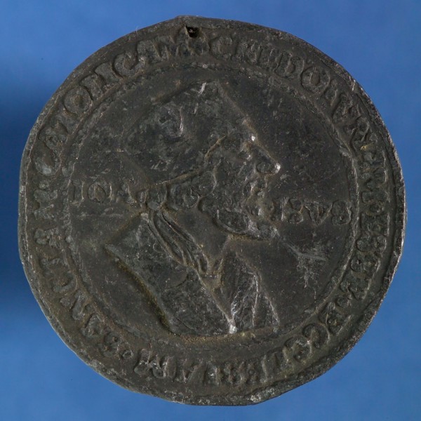 Medal Jan Hus, medallion metal lead metal, bust Johannes Hus, CREDO legend. VNAM. ESSE. ECCLESIAM. SANCTAM. CATHOLICAM IOA - NVS