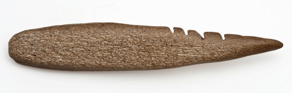 Legs or horns pointed with four barbs, pointed harpoon groundfound horn bone, sawn cut cut Late stone age archeology Maglemose