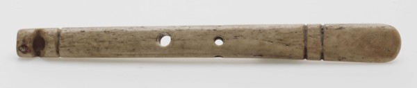 Legs biting tip with whistle at the end, part of rattle, bite stick rattle toy relaxant soil find leg? ivory?, cut One end round