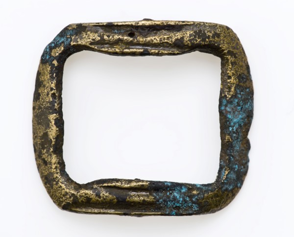 Rectangular shoe buckle with rounded corners, buckle fastener part soil find copper brass metal, cast Slightly curved in middle