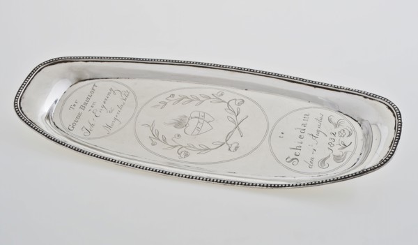 Silversmith: Jacobus Schalkwijk, Silver pen tray with engraved Ter Goude Wedding by Joh.S Engering & Margerita Nolet