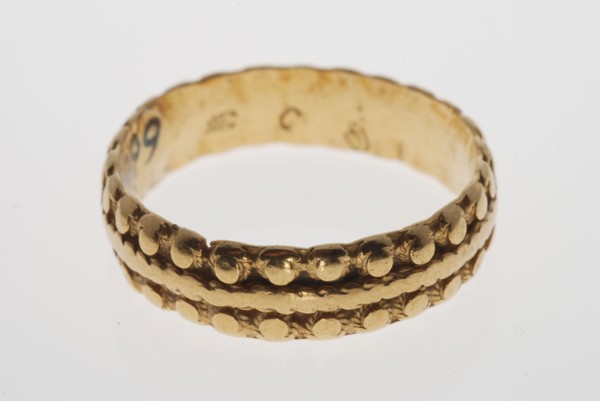 Gold wedding ring, wedding ring ring ornament clothing accessory men's clothing clothes gold, forged Round continuous band