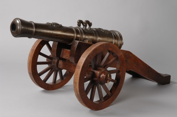 Johannes Specht (1699 - 1763), Decorative gun, or signal gun, ornamental cannon signal gun cannon bronze, to tapping 30.0 cast