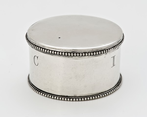 Johannes Petrus van Straatsburg, Silver control box with lid: pyxis with compartment on the inside, pyxis liturgical vessel