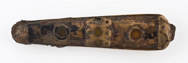 has knife cutlery soil find leg, archeology Rotterdam railroads Soil discovery: pour rail tunnel Rotterdam