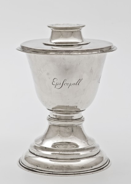 Adrianus Stratenus, Silver cup with The English Episcopal Church, cup liturgical vessel holder silver, grams, 389 grams