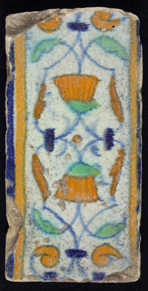 Border tile, flower decoration in blue, yellow and green, upper and lower edge blue and yellow, border tile wall tile tile