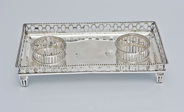 Silversmith: La Blanc, Incomplete silver ink set, ink set silver, sawn (raised edges) Rectangular smooth leaf on four fluted