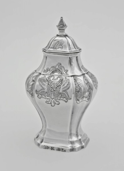 Louis de Haan, Silver tea caddy with lid, tea caddy holder silver, city seal provincial lion year letter X
