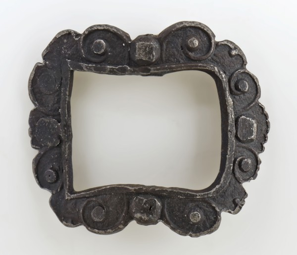 Pewter spline without further components, buckle fastener component soil find tin metal, archeology Rotterdam Kralingen