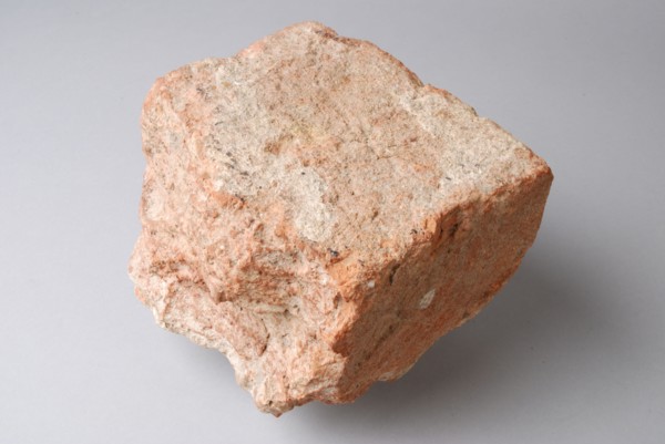 Earthenware brick, mixed shard, from the waste pit of Rotterdam pipe making, cloister wall brick building material earth