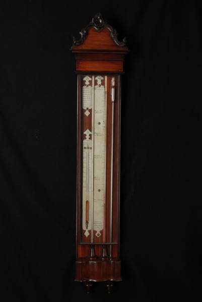 A. Reballio, Nut-shaped barometer with mercury barometer and alcohol thermometer with dishes according to Réaumur and Fahrenheit