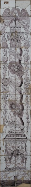 tile manufacturer Schiedamsedijk, Aalmis?, Purple tile pilaster, twisted marbled column wound with leaves, walnut and grape