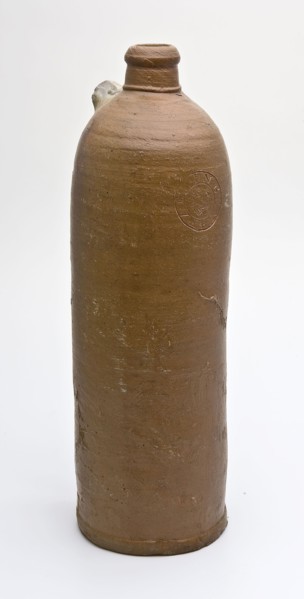 Stoneware mineral water pitcher, cylindrical with round shoulder, sausage ear and short neck, mineral water pitcher jar product