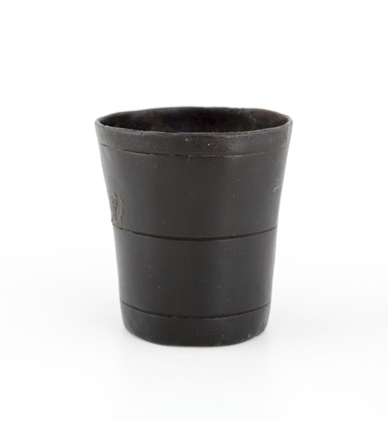 Tinsmith: Jan Dircxs (?), Tin cup, cup drinking utensils tableware holder tin, cast, flat bottom conical body