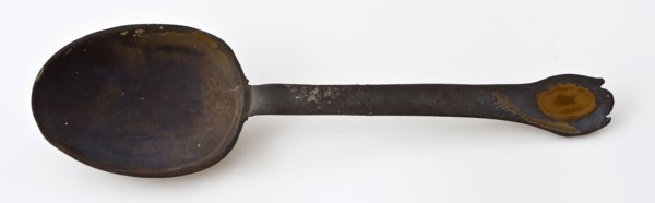 Pewter spoon with rat tail under spoon, flat handle, spoon cutlery soil find tin metal, archeology Rotterdam City Triangle