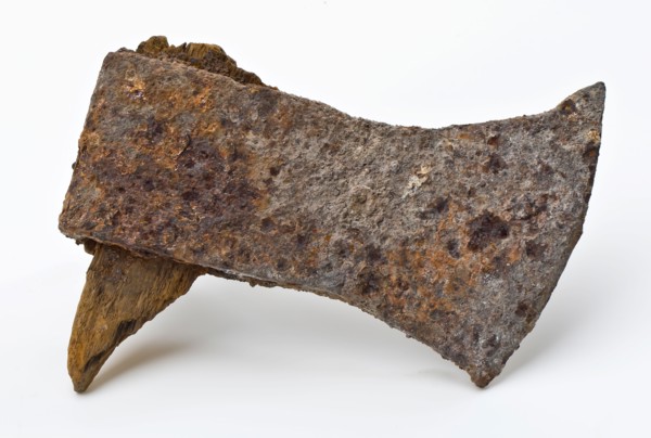 Small-sized ax with relatively high top of downside facing side, ax tool equipment earth discovery iron wood metal, archeology