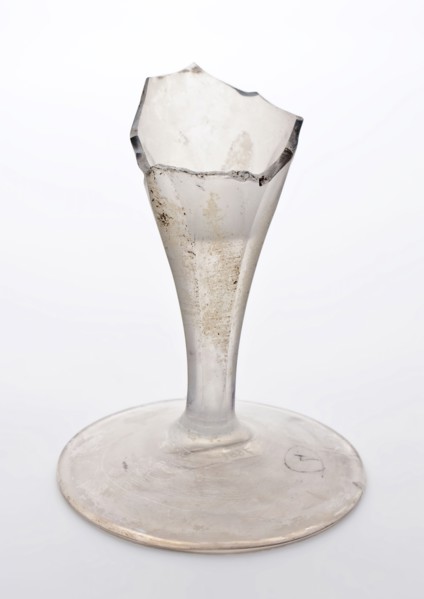 Foot fragment goblet or flute glass, stem facet cut to seven planes, flute glass drinking glass drinkware tableware holder soil