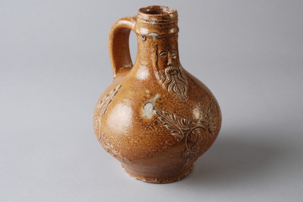 Stoneware barb jug, small and round ball with beard, portrait medallions and acanthus leaves, Bartmann juggejug tableware holder