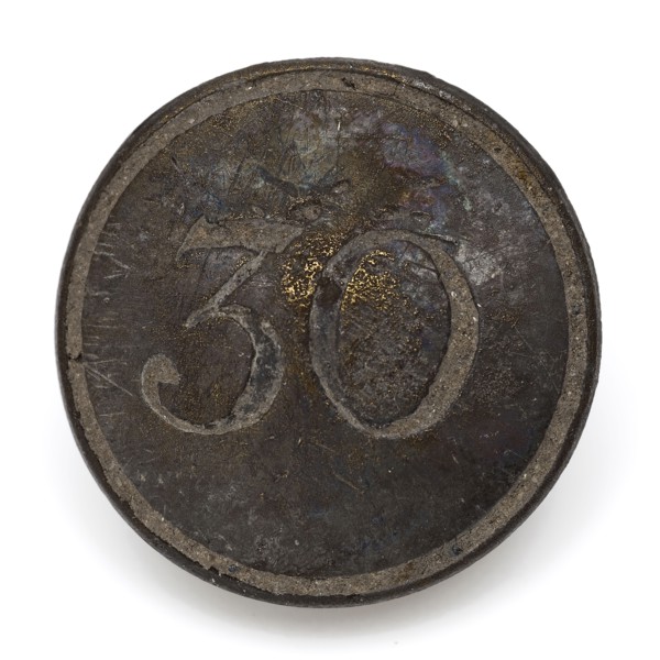 Metal button with 30, knot clothing accessory clothing soil find copper brass metal, engraved Lightly bended metal knot